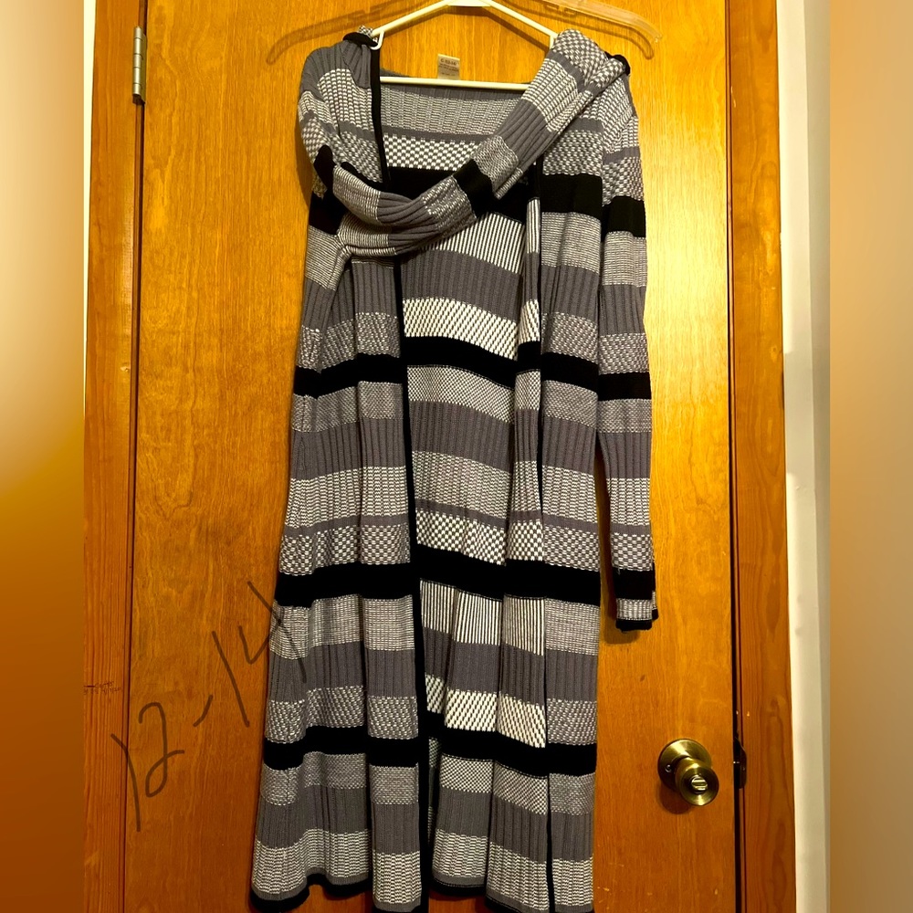 Long sleeve sweater